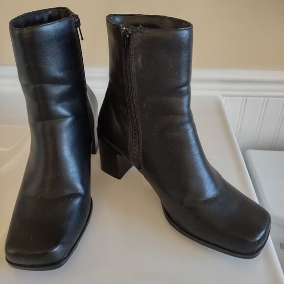 Black High Chunky Boots - Picture 1 of 5